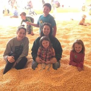 Meet your Posher, Corynn